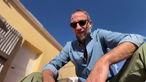 fra___ online show from 10/27/25, 08:51