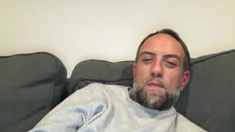 fra___ online show from 12/03/25, 03:32