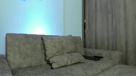 Snapshot of fraiderbrown chatting on 11/21/25, 03:00 IM FRAIDER online show from 11/21/25, 03:00