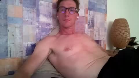 Snapshot of francelibre59 chatting on 07/23/26, 12:47 Alex online show from 07/23/26, 12:47