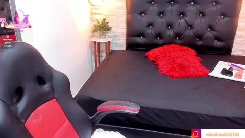          online show from 09/12/25, 03:06