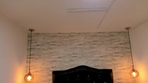          online show from 03/18/26, 02:04