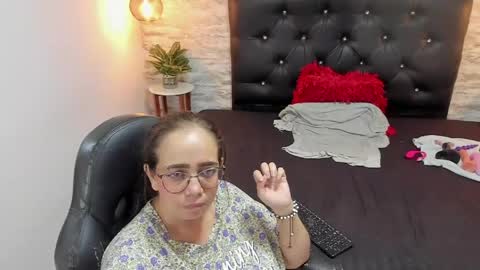          online show from 06/05/26, 06:52