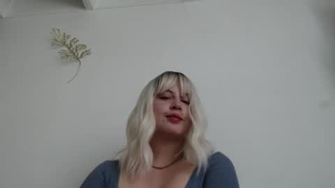 Snapshot of francescaasmith chatting on 02/18/25, 09:31 Francesca online show from 02/18/25, 09:31