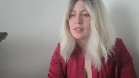 Snapshot of francescaasmith chatting on 10/15/25, 07:47 Francesca online show from 10/15/25, 07:47