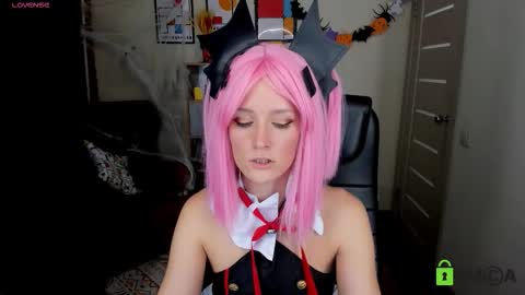 Fran online show from 10/28/25, 04:42