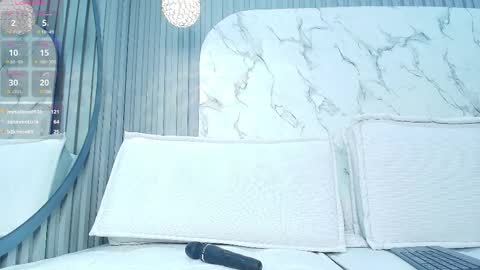 franchesca_de_luca online show from 02/18/25, 12:37