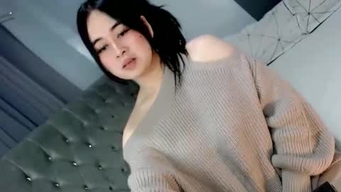 LOVE online show from 06/11/26, 02:53