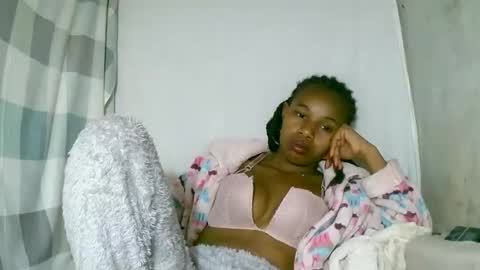 francilla online show from 10/07/25, 07:00