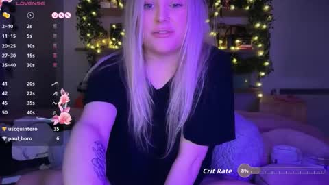 Snapshot of francis_digby chatting on 12/18/25, 02:17 Francis Digby online show from 12/18/25, 02:17