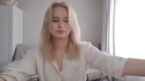 Snapshot of franciscoblanca chatting on 07/11/26, 01:25 Bloum online show from 07/11/26, 01:25