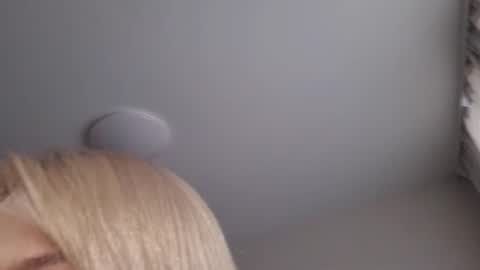 Snapshot of franciscoblanca chatting on 07/25/26, 12:25 Bloum online show from 07/25/26, 12:25