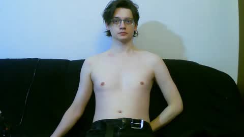 Snapshot of francisgray chatting on 02/03/26, 02:11 Frank online show from 02/03/26, 02:11