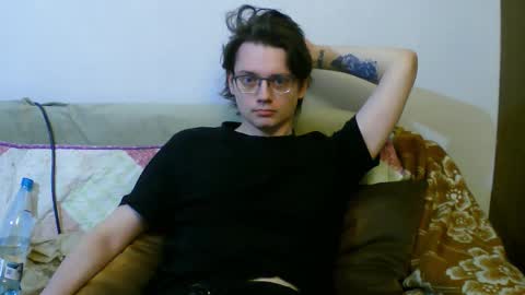 Snapshot of francisgray chatting on 02/11/26, 02:55 Frank online show from 02/11/26, 02:55