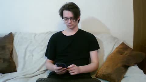 Snapshot of francisgray chatting on 02/18/26, 02:24 Frank online show from 02/18/26, 02:24