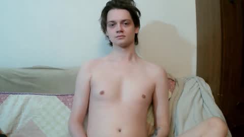 Snapshot of francisgray chatting on 03/10/26, 12:59 Frank online show from 03/10/26, 12:59