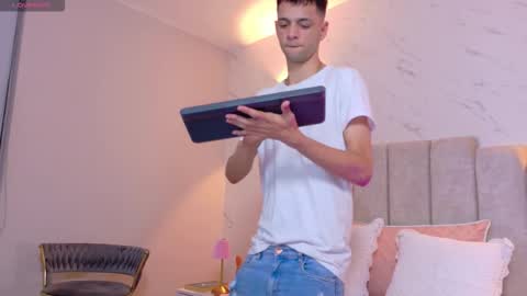 Franco online show from 10/12/25, 02:54