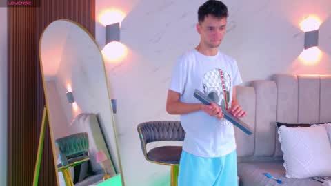 Franco online show from 11/18/25, 09:19