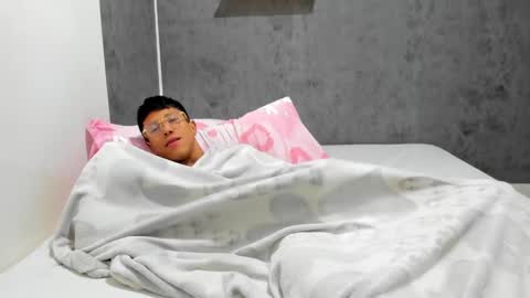 Snapshot of franco_demons_ chatting on 12/23/24, 04:06 Franco online show from 12/23/24, 04:06