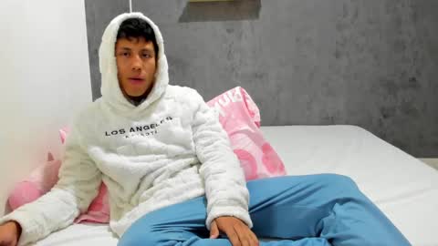 Snapshot of franco_demons_ chatting on 12/25/24, 02:02 Franco online show from 12/25/24, 02:02