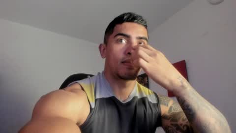 Snapshot of franco_ruiz_ chatting on 04/18/26, 11:36 franco online show from 04/18/26, 11:36