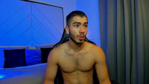 Snapshot of francobanderas1 chatting on 12/02/25, 11:48 FRANCO online show from 12/02/25, 11:48