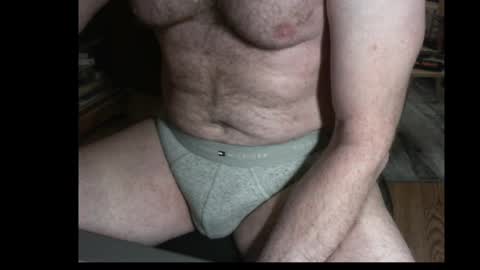 Snapshot of francois4059 chatting on 04/12/26, 06:29 Franois online show from 04/12/26, 06:29