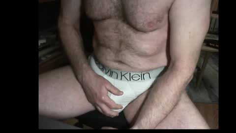 Snapshot of francois4059 chatting on 04/15/26, 05:14 Franois online show from 04/15/26, 05:14