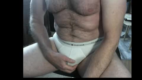 Snapshot of francois4059 chatting on 05/11/26, 12:00 Franois online show from 05/11/26, 12:00