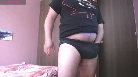 Snapshot of francoisroy chatting on 03/17/26, 03:37 Juan online show from 03/17/26, 03:37