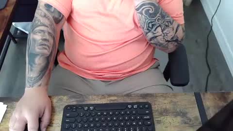 Snapshot of frank1107 chatting on 09/12/25, 04:29 Frank online show from 09/12/25, 04:29