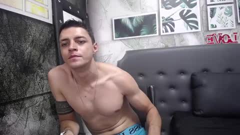 Frank online show from 03/01/25, 03:49