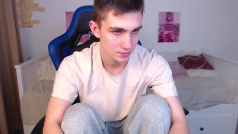 Frank online show from 01/13/25, 09:08