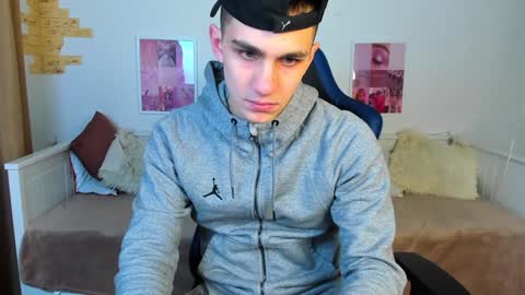 Frank online show from 02/07/25, 06:35