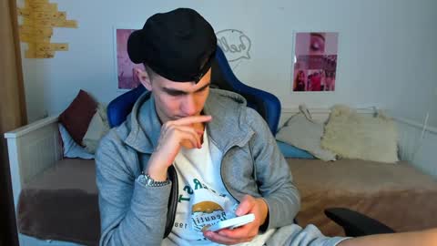 Frank online show from 02/07/25, 09:37