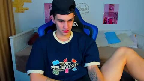 Frank online show from 02/25/25, 03:09