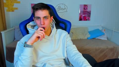 Frank online show from 03/09/25, 10:08