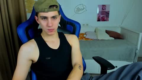 Frank online show from 11/11/25, 04:56