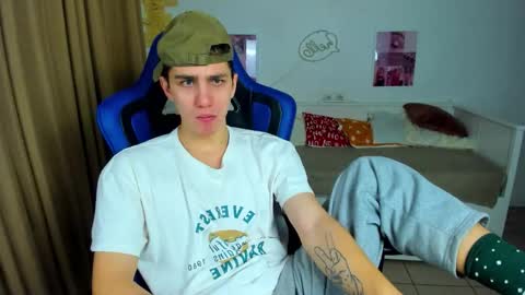 Frank online show from 11/30/25, 05:22