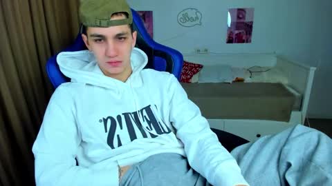 Frank online show from 03/09/26, 05:22