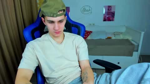 Frank online show from 03/19/26, 05:44