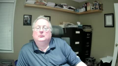 Snapshot of frankie6207 chatting on 10/02/25, 06:53 frankie6207 online show from 10/02/25, 06:53