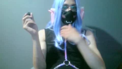 Snapshot of frankie_boygirl chatting on 01/10/26, 02:35 Frankie online show from 01/10/26, 02:35