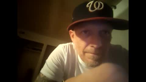 Snapshot of frankieblueeyes4u chatting on 04/15/26, 09:38 Famous Blue Eyes online show from 04/15/26, 09:38