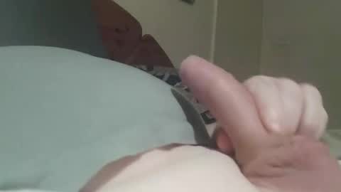 Snapshot of frankiel745 chatting on 02/15/26, 08:46 frankiel745 online show from 02/15/26, 08:46