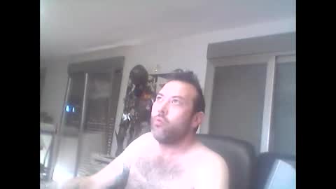 Snapshot of frankonde chatting on 04/25/26, 01:41 Frankonde online show from 04/25/26, 01:41
