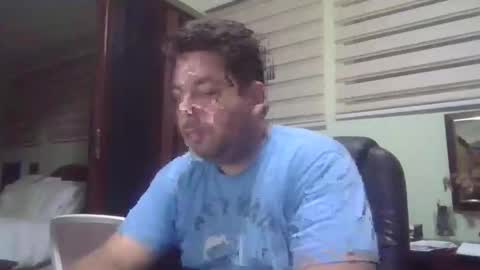 Snapshot of frankorican chatting on 10/25/25, 04:42 frankorican online show from 10/25/25, 04:42