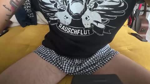 franky84 online show from 10/14/25, 10:27