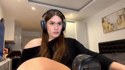 Eva Franz online show from 05/15/26, 01:29