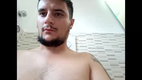 Snapshot of fraromeo2 chatting on 10/08/25, 04:04 fraromeo2 online show from 10/08/25, 04:04